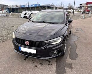 Fiat Fiat Tipo S-Design+NAVI+KAMERA+SHZ+BI-XENON+8 FACH Gebrauchtwagen