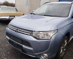 Mitsubishi Mitsubishi Outlander PHEV Basis 4WD Gebrauchtwagen