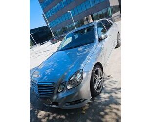 Mercedes-Benz Mercedes-Benz E 250 CDI 4MATIC BlueEFF. AVANTG. Au Gebrauchtwagen