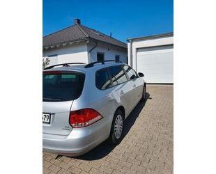 VW Volkswagen Golf 1.6 TDI Trendline Variant Trendlin Gebrauchtwagen