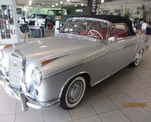 Mercedes-Benz Mercedes-Benz 220 S Ponton Cabrio Gebrauchtwagen