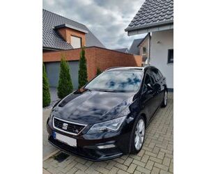 Seat Seat Leon ST 2.0 TSI DSG FR 190PS PANO LEDER NAVI Gebrauchtwagen