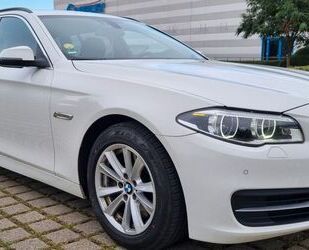 BMW BMW 530d xDrive Touring - Sport - HU + Service NE Gebrauchtwagen