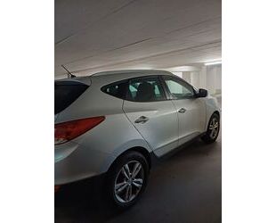 Hyundai Hyundai ix35 1.7 CRDi Comfort blue 2WD Comfort Gebrauchtwagen