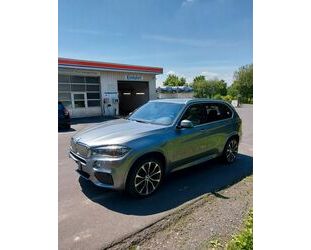 BMW BMW X5 xDrive40d M-Sportpaket Head-Up Pano LED RFK Gebrauchtwagen