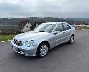 Mercedes-Benz Mercedes-Benz C 180 KOMPRESSOR 1. Hand TÜV NEU + A Gebrauchtwagen