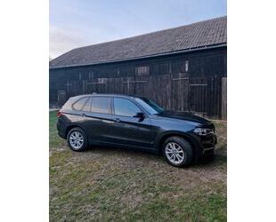 BMW BMW X5 xDrive30d Aut. Sport - Leder - Pano - Komfo Gebrauchtwagen