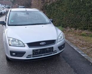 Ford Ford Focus Turnier Trend Gebrauchtwagen