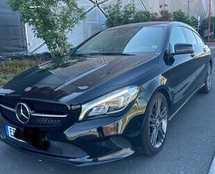 Mercedes-Benz Mercedes-Benz CLA 220 d SB Urban Night#Leder#18zol Gebrauchtwagen