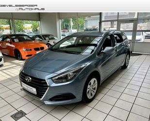 Hyundai Hyundai i40 cw blue Classic 1.7 CRDi Scheckheft Ga Gebrauchtwagen