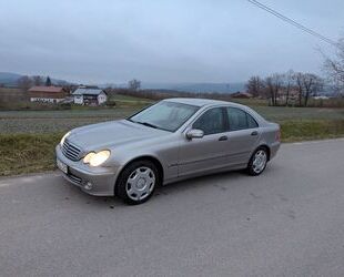 Mercedes-Benz Mercedes-Benz C 180 KOMPRESSOR CLASSIC Classic Gebrauchtwagen