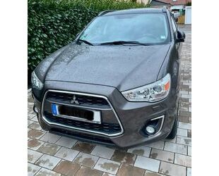 Mitsubishi Mitsubishi ASX 1.8 DI-D+ 2WD Instyle, Leder, Pano Gebrauchtwagen