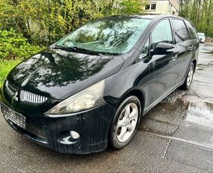 Mitsubishi Mitsubishi Grandis 2.4 Intense 6 Sitzer Klima Gebrauchtwagen