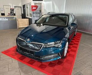 Skoda Skoda Superb IV Style Navi ACC LED Pano AHK Alcant Gebrauchtwagen