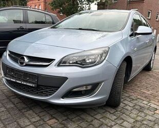 Opel Opel Astra J Sports Tourer Exklusiv Gebrauchtwagen