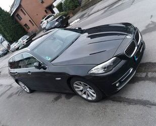 BMW BMW 520d xDrive Touring, HUD, Softclose, Luxury Li Gebrauchtwagen