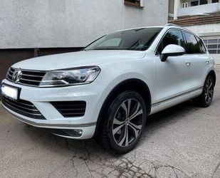 VW Volkswagen Touareg 3.0 TDI Leder Navi Xenon AHK Lu Gebrauchtwagen