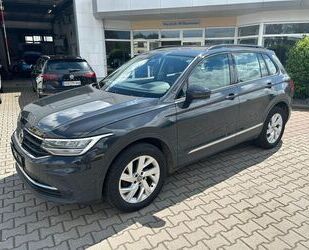 VW Volkswagen Tiguan 2.0TDI DSG Life 4Mot LED AHK Nav Gebrauchtwagen