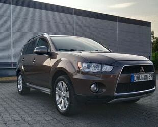 Mitsubishi Mitsubishi Outlander 2.2 DI-D+ MIVEC Intense 4WD I Gebrauchtwagen