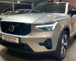 Volvo Volvo XC40 B4 A. Plus Dark Pano 360° Navi AHK Pilo Gebrauchtwagen