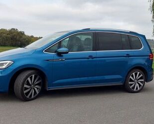 VW Volkswagen Touran 1.4 TSI R-Line LED AHK Standhzg Gebrauchtwagen