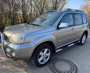 Nissan Nissan X-Trail Elegance*Leder*Navi*PDC*PANO Gebrauchtwagen