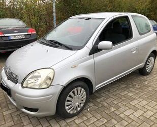 Toyota Toyota Yaris 1.3 linea sol Gebrauchtwagen