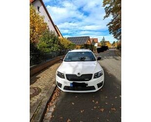 Skoda Skoda Octavia 2.0 TSI DSG RS Combi RS Gebrauchtwagen