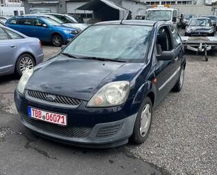 Ford Ford Fiesta 1.3 51 kW Ambiente Gebrauchtwagen