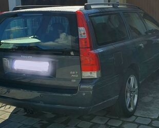 Volvo Volvo V70 2.5T AWD Gebrauchtwagen