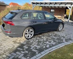 VW Volkswagen Golf 2.0 TDI SCR DSG 110kW R-Line Varia Gebrauchtwagen