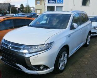 Mitsubishi Mitsubishi Outlander Top 4x4,Leder,SD Gebrauchtwagen