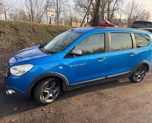 Dacia Dacia Lodgy Stepway Celebration 7 Sitzer Navi Gebrauchtwagen