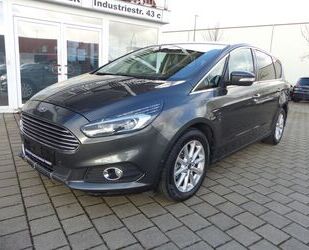 Ford Ford S-MAX Titanium*Navi*PDC*LED*AHK*8x ALU Gebrauchtwagen