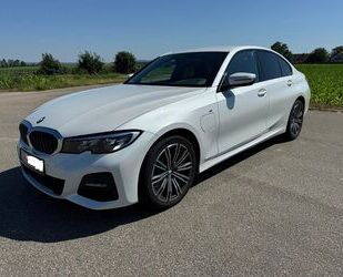 BMW BMW 330e M Sport Automatik Abstandstempomat Gebrauchtwagen