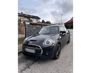 Mini MINI Cooper S 5-Türer Automatik Gebrauchtwagen