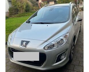 Peugeot Peugeot 308 SW Family 120 VTi Family Gebrauchtwagen