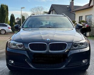 BMW BMW 320d Touring - Black Saphiere Metallic Gebrauchtwagen