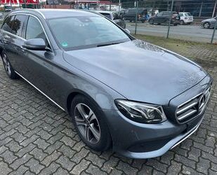 Mercedes-Benz Mercedes-Benz E 220 d T 9G Avangarde Navi LED Kame Gebrauchtwagen