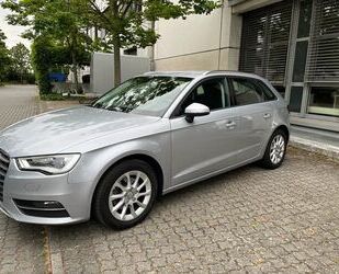 Audi Audi A3 Sportback Attraction*Navi*Sitzhzg*MFL* Gebrauchtwagen