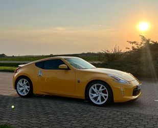 Nissan Nissan 370Z 3.7 Pack 7AT Yellow Gebrauchtwagen