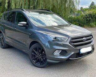 Ford Ford Kuga 4x4 ST-Line Automatik Gebrauchtwagen