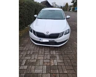 Skoda Skoda Octavia 1.6 TDI SOLEIL mit Garantie bis 8/20 Gebrauchtwagen