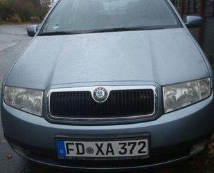 Skoda Skoda Fabia 1.4 16V 55 kW Elegance Elegance Gebrauchtwagen