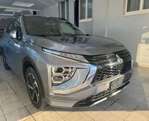 Mitsubishi Mitsubishi Eclipse Cross 2.4 PLUG-IN HYBRID 4WD Na Gebrauchtwagen