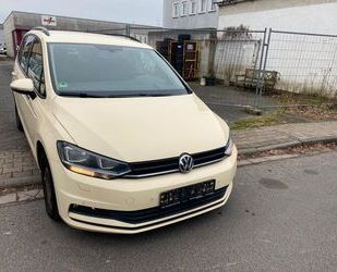 VW Volkswagen Touran DSG Leder Navi PDC Gebrauchtwagen