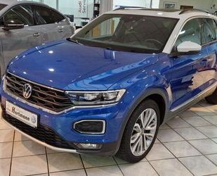 VW Volkswagen T-ROC Active 1,5TSI DSG Pano LED RFK Na Gebrauchtwagen