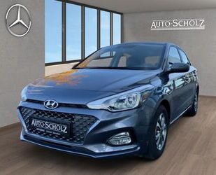 Hyundai Hyundai i20 Trend METALLIC+ALARMANLAGE+KLIMA+LENKR Gebrauchtwagen