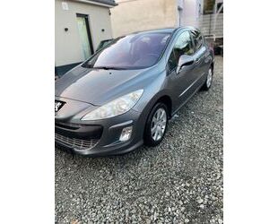 Peugeot Peugeot 308 Sport 120 VTi Sport ***52.000km*** Gebrauchtwagen