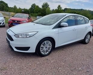 Ford Ford Focus Lim. 1,0 Ltr.-74 kW EcoBoost Trend Gebrauchtwagen